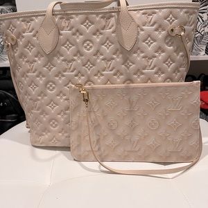 Louis Vuitton Neverfull Summer Stardust collection in beige clair